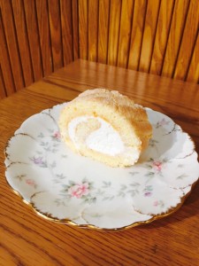 堀ちゃん謹製　シャルロットロールケーキ